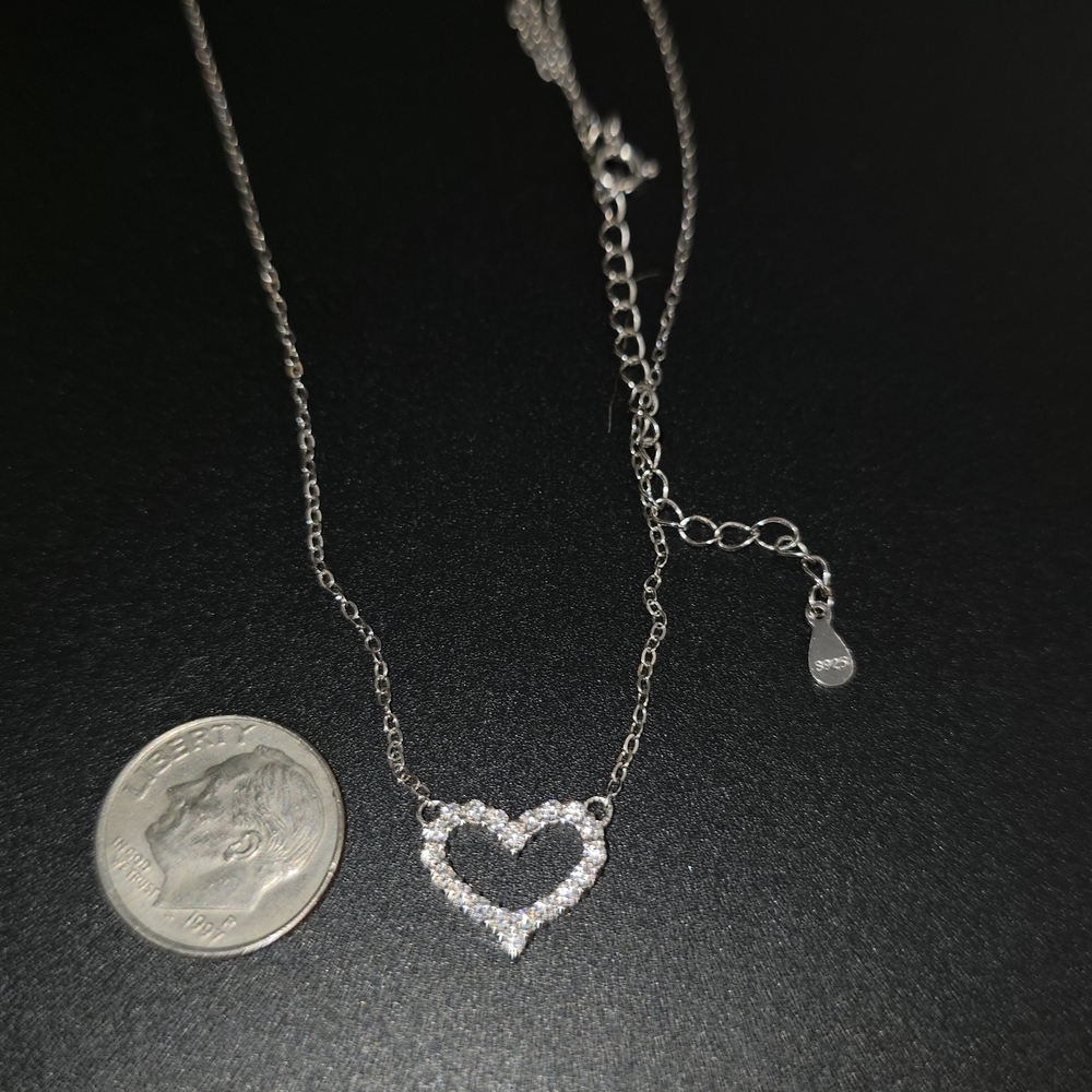 ✨ Moissanite Open Heart Necklace – S925 Sterling Silver (18”) - Picture 4 of 4